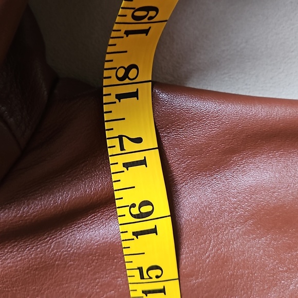 Brown leather jacket - Picture 4 of 6